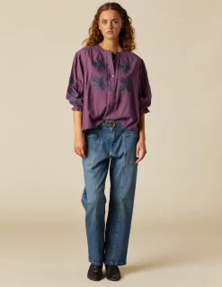 Shop CAMISA MORA BORDADO FLOR Camisas
