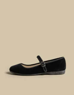 Shop CHINAS TERCIOPELO NEGRO Zapatos